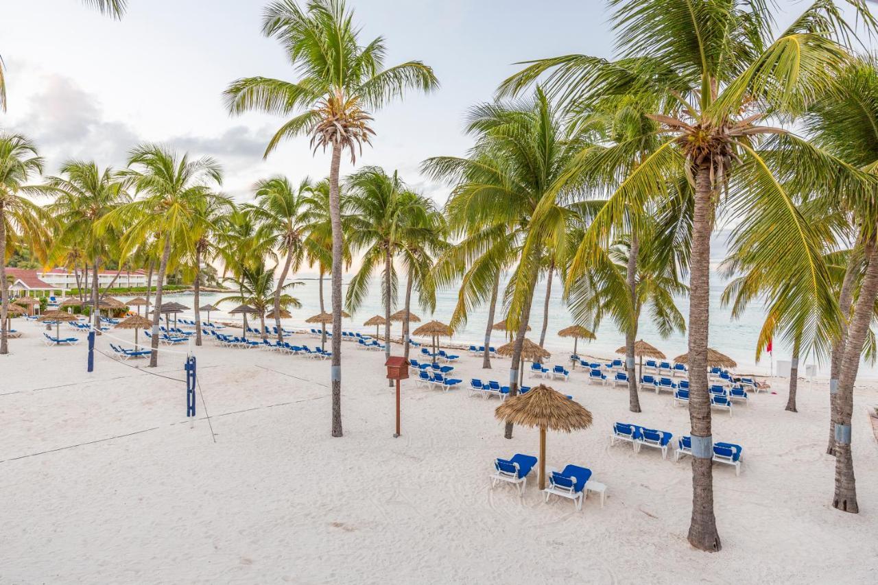 Pineapple Beach Club (Adults Only) Long Bay Екстер'єр фото