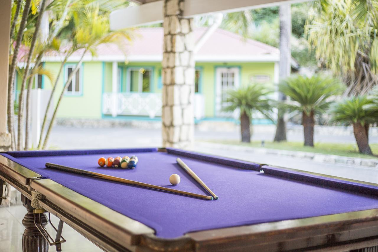 Pineapple Beach Club (Adults Only) Long Bay Екстер'єр фото
