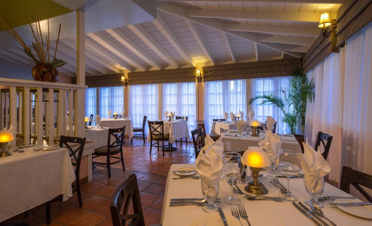 Pineapple Beach Club (Adults Only) Long Bay Екстер'єр фото